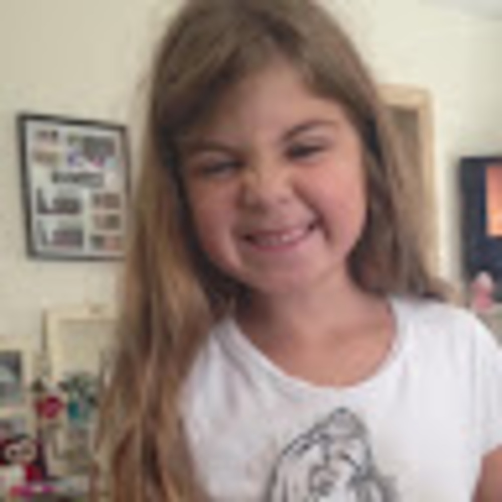 Meet your Posher, Olivia